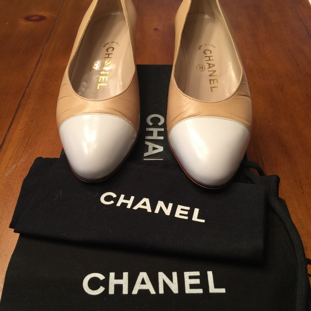 Chanel cap-toe two-tone flats/heels in size 35.5